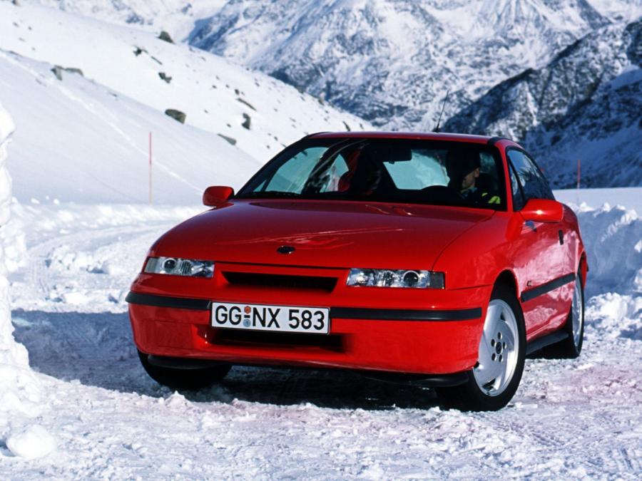  Opel Calibra Turbo 4x4 1992 года  (фото 8 из 11)